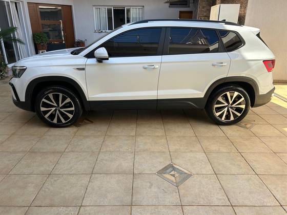 VOLKSWAGEN TAOS 1.4 250 TSI TOTAL FLEX COMFORTLINE AUTOMÁTICO VOLKSWAGEN TAOS 1.4 250 TSI TOTAL FLEX COMFORTLINE AUTOMÁTICO